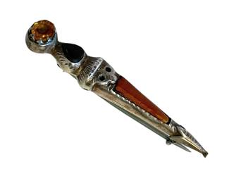 Vintage Scottish "Dirk" (dagger) kilt pin broo