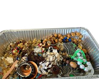 	 Large Vintage & Modern Costume Jewelry Mixed Lo