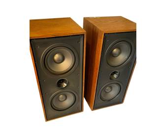Vintage Klipsch KG 2.2 two-way bookshelf speakers