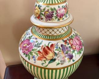Decorative jar