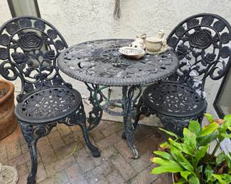 Alumium  patio bistro set