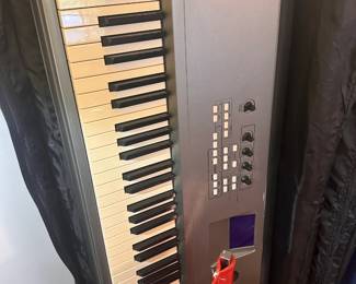 Yamaha Keyboard