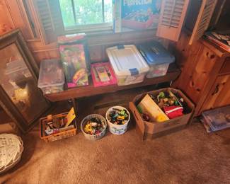 TOYS