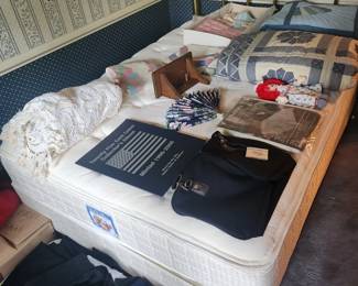 More quilts and housewares