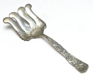 Antique (1872) Tiffany & Co "Vine-Multi Motif" Sterling Silver Asparagus Serving Fork - 150g