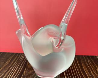Lalique crystal vase "Sylvie"