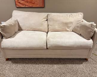 queen sized sleeper sofa in white