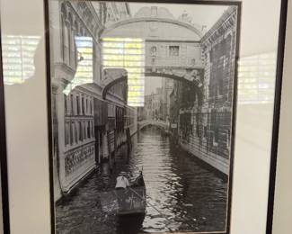 Black and white photograph of the Bridge of Sighs in Venice