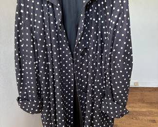 lots of cool designer and vintage clothing, mostly sizes S-M
