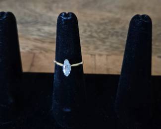 18k Diamond engagement ring .80 carat size 5.5
