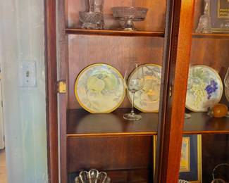 Plates and crystal items