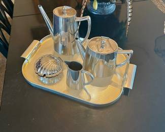 Silver modern style tea set
