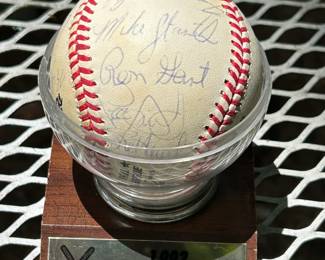 1993 Atlanta Braves Signed Baseball