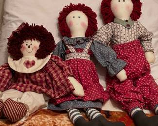 RAG DOLLS (LOTS OF DOLLS THROUGHOUT)