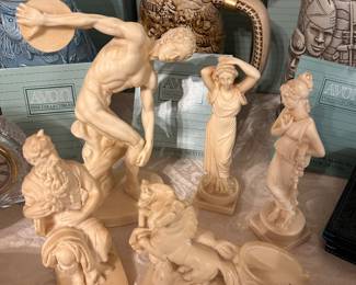 ITALIAN SCULPTOR SANTINI MINIATURE FIGURINES FROM ITALY
