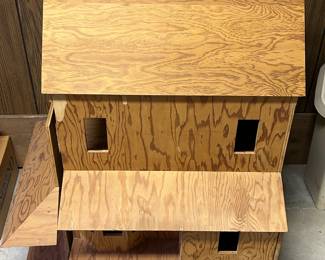 Wood Dollhouse w/ Plans and Accessories
