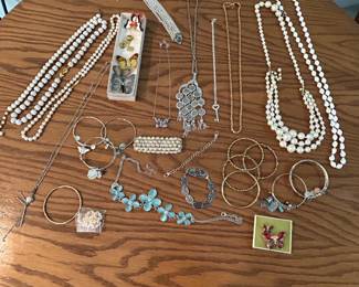Women's Jewelry - Necklaces, Earrings, Bracelets, Rings, Pendants and Pins