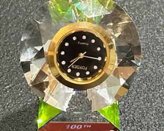Diamond-Shaped Quartz Desk Clock