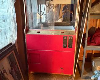 Vintage Claw Machine 
