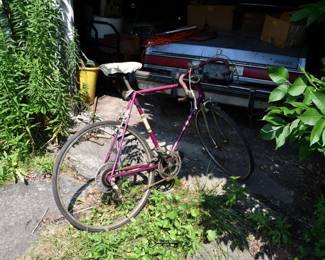 1044Garage