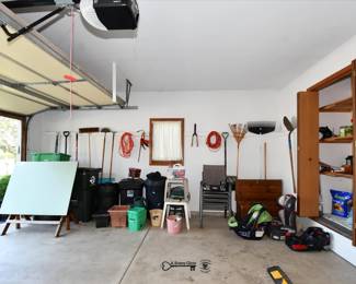 813Garage