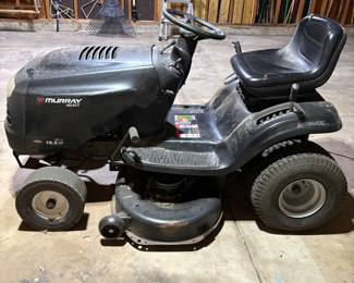 Murray riding lawn mower
