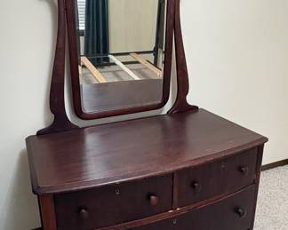 Antique princess dresser