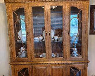 Beautiful China caninet