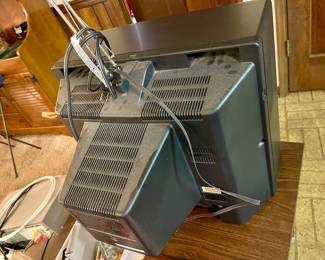 Vintage “big butt” TV still good for gaming