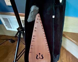 Lap Harp / Psaltery with Case