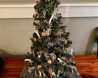 Victorian Tabletop Christmas Tree