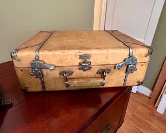 Vintage Shwayder Hard-Sided Suitcase (Pre-Samsonite)