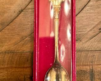 Vintage Sterling Silver London Souvenir Spoon (Boxed)