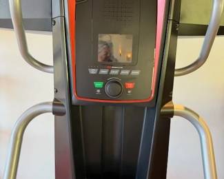Bowflex HVT (close)