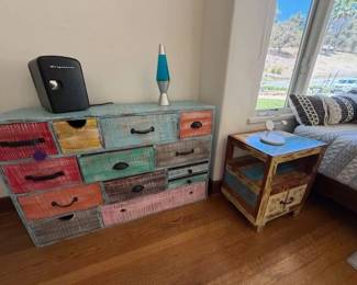 Dresser (close)