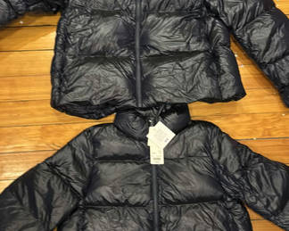 Lot 903: Brand New Uniqlo Black puffer jackets and Clothing