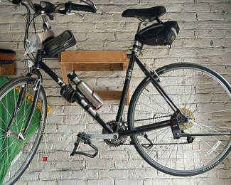 Lot 604: Trek Multitrack 750 bike