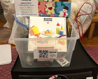 Lot 121: Cookie Cutter Sets and Cake Decorating Tools
