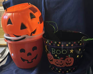 Lot 400: Halloween Decor Collection (2 bins)