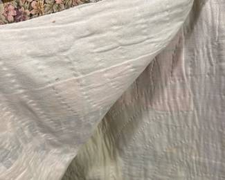 antique quilt 