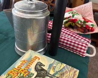 vintage coffee prcolator 