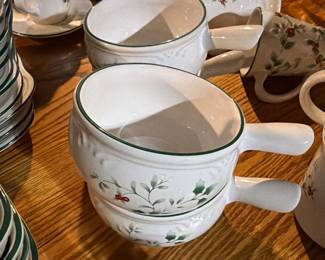 Pfaltzgraff Winterberry dishes 