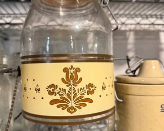 Pfaltzgraff glass jar 