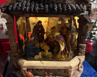 large water window nativitiy 
