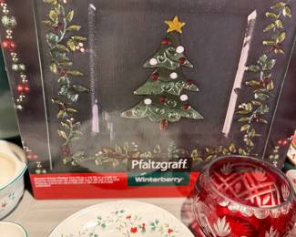 Pfaltzgraff  winterberry dishes 