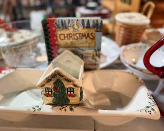 Pfaltzgraff divided dish 