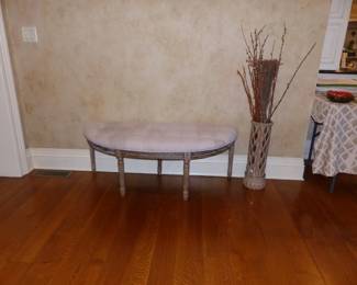 Demilune bench, Bric-A-Brac