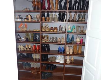 Women's Shoes & Boots