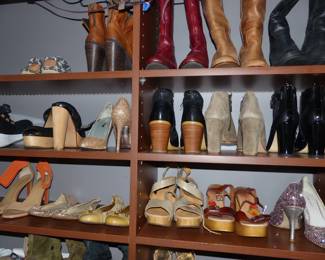 Women's Shoes & Boots
