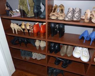 Women's Shoes & Boots